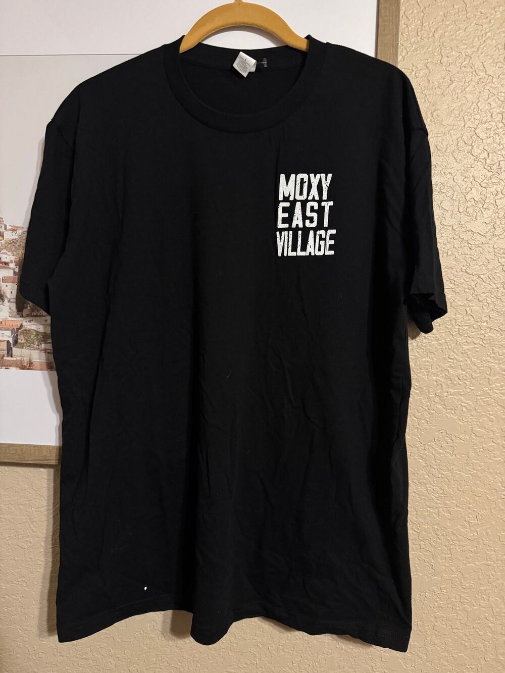 Moxy Hotel NYC T-Shirt Large New York East Village Tour Poster Style Streetwear